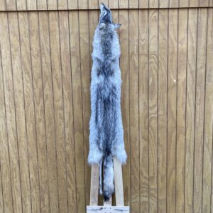 Timber Wolf Hide SQ5767P26