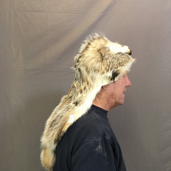 Badger Mountain Man Hat with face