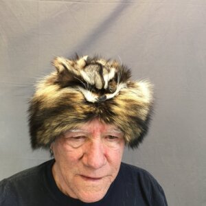 Raccoon hat with face and tail